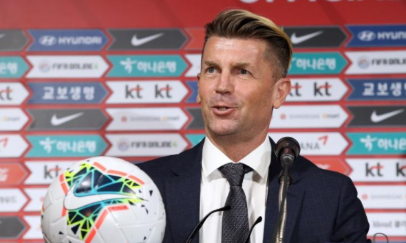  拜仁主帅续约谈判,薪酬架构引发争议  