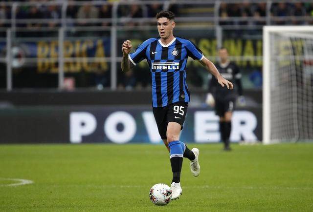  国际米兰客场险胜乌迪内斯，巴斯托尼门线救险成关键